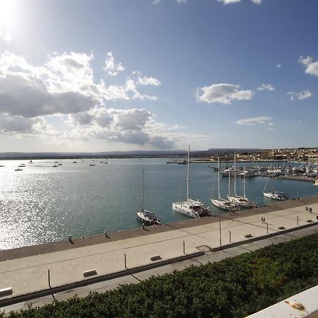 Ortigia Camere Con Vista Da Giulio B&B Συρακούσες Εξωτερικό φωτογραφία
