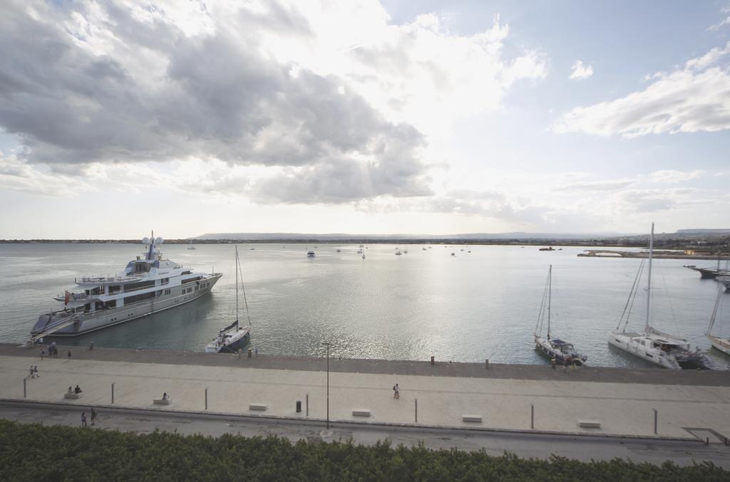 Ortigia Camere Con Vista Da Giulio B&B Συρακούσες Εξωτερικό φωτογραφία