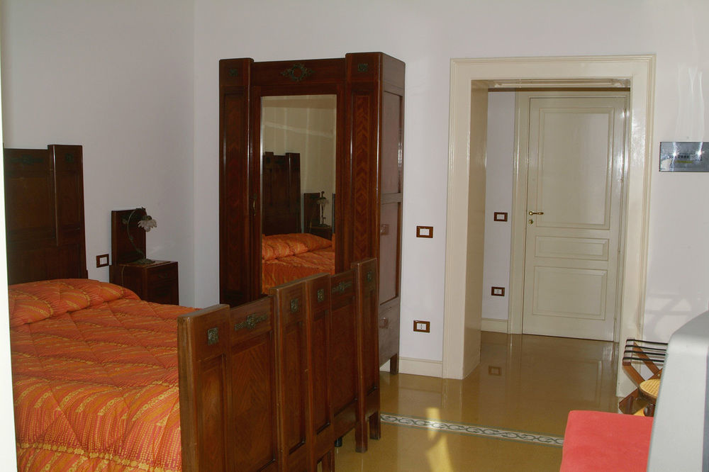 Ortigia Camere Con Vista Da Giulio B&B Συρακούσες Εξωτερικό φωτογραφία