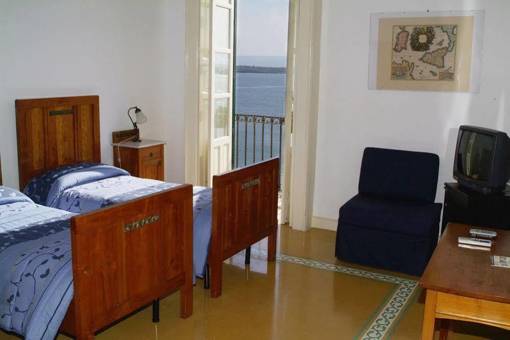 Ortigia Camere Con Vista Da Giulio B&B Συρακούσες Εξωτερικό φωτογραφία